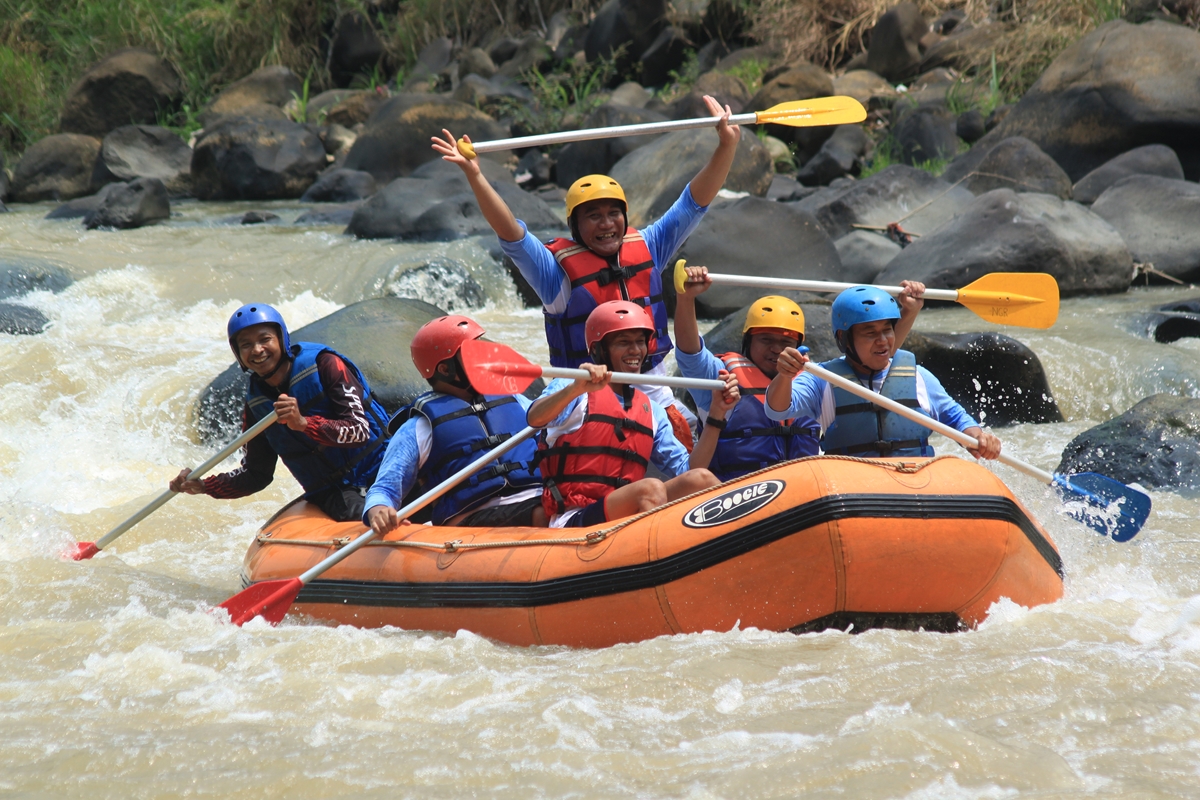 Outing Nasional di Sukabumi 2018 – Rafting (Part-04)